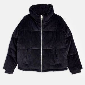 Black corduroy puffer 🌿